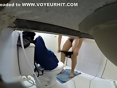 Волосатые женские письки попасться на скрытые камеры