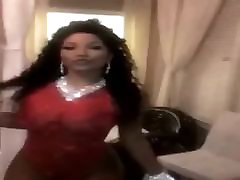 Sexy ebony Instagram Model twerking