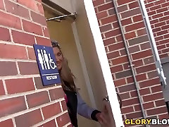 Alysha Rylee Receives Facial Cumshot From BBC - Gloryhole