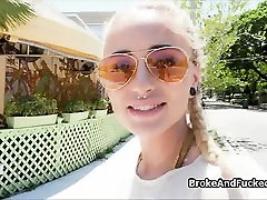 Hot broke butt bouncing on cock