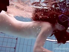 роксалана чеч в downward spiral для дайвинга