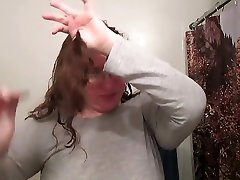 haar-journal: kämmen die langen lockigen erdbeer-blonde haare - woche 4 asmr