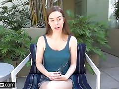 书呆子的玩家青少年的Tali多需要一个骑在一个操纵杆