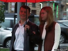привлекательная грудастая русская красотка шакилла астти скачет на возведенном члене