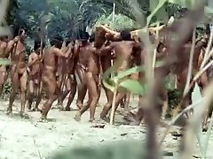 laura gemser & monica zanchi in emanuelle und die letzten kannibalen 1977