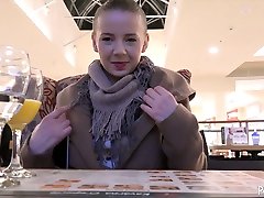 horn-mad бледно-белорусский нимфоманка оливия грейс так в верховая езда укол