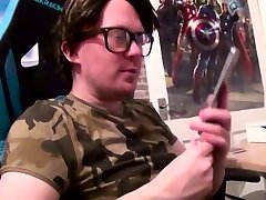 Nerd Got a Hot Blowjob