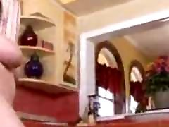 большие натуральные bang hairy подпрыгивая вверх и вниз 41