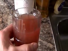 я дал секс сыворотка для моей мачехи, то она хотела трахаться