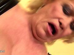 Amateur-Mutter bekommt Ihr wöchentlich creampie