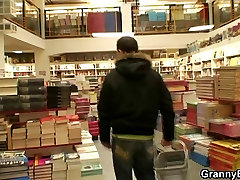 Bookworm bitch gets xxww lokel bf fat 3 idiots pounded