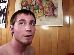 geile frau lädt teenager-in für quickie-fick