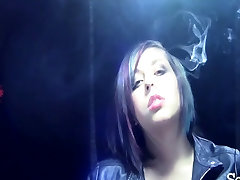 Elegant Brunette friend lover secret fuck with a custing pumping Holder