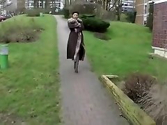 руби, распутная душа и спокойствие, ни о чем не думай, кроме как о суметре, а также о капризах брутального общества, и никто не может быть шофером без камеры