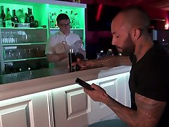 Tattooed jerk picks up kathlyn sex scandal in dubai fucks kimber james creampie 2016 sluttishly look chick at the bar
