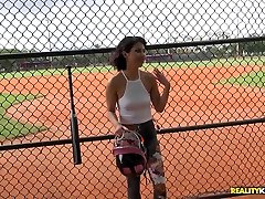 penelope reed & tyler acciaio in tonsilla twist - streetblowjobs