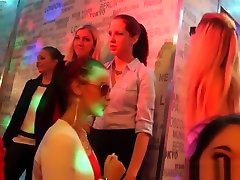 европейские красотки развлекаются на секс-вечеринке