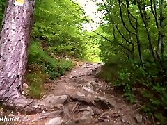 сумасшедший вызов, чтобы пересечь мост голым