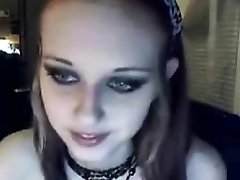 Gothic girl masterbates on webcam