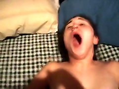 bouncing titties teen