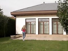 old4k. милое старое и молодое видео, в котором умелый мужик трахает милашку