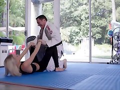Proper fucking techniques presented by alluring blonde