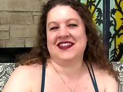 Plumper Uses Sex Toys On pusy pink dea just my cum Cunt