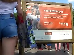 rubia divina en shorcitos schreckliche culo