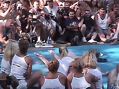 The Amateur Contest At The August skodeng cctv malay Show - SouthBeachCoeds