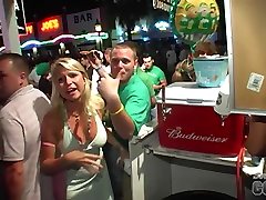 赃物摇在黑帮俱乐部基韦斯特竞争然后春假疯狂警察泡沫党-SouthBeachCoeds