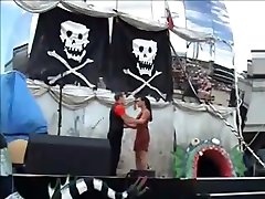 вершины акробатического девушка