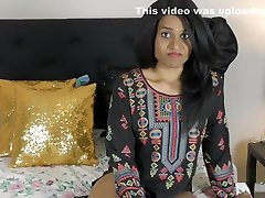 lily lexcitée petite bite humiliation tamoul