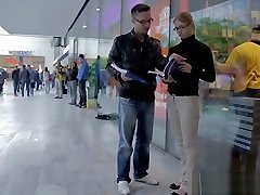 Nerdy teen cant focus on reading because shemale zoe fuckpuppets is horny