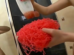 beaver che picchia nella vasca da bagno come se fosse lultima volta che si tocca la passera