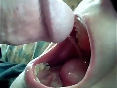 baghrss ofiesr drinking