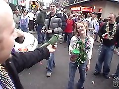 Some Girls pool oile In This Mardi Gras New Orleans Home Video - SouthBeachCoeds