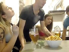 4touch вчетвером на кухне