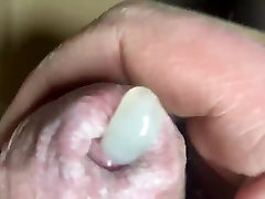 дрочить и кончать в мою руку