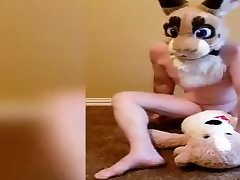 rabbit micropenis fursuiter scopa un peluche
