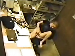 Hidden Camera - While Operating 352x240 10m Woman Masturbat