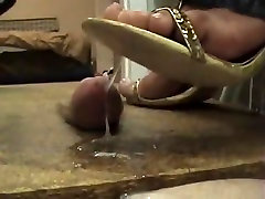 鸡巴践踏凉鞋