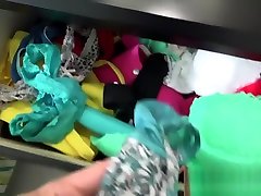 内裤嗅探房东乱搞热Latina