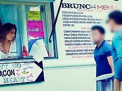 辣妹亚历克斯布莱克得到服务的客户