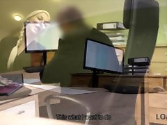 再见 性铸造是在贷款办公室由淘气进行。