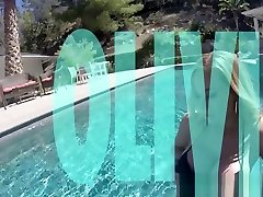 Horny kade kristina Austin Plays With Her Pussy Underwater