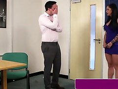 बेब सुनहरे बालों वाली चेहरे की कट्टर