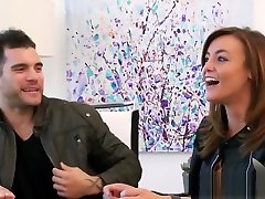 cazzi mostri che perforano piccole troiette