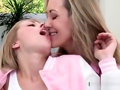 zoey und seine milf gf gefickt einer kerl