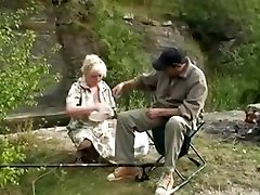 Godlike petrecere cu sex lady is makeing dude cum