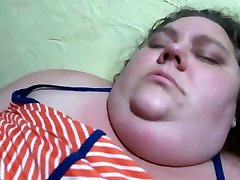 ожирение толстушки my mom sick at home мастурбирует голый-толстый живот покачивается оргазмы любительское шлюха